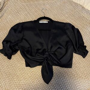 🤍Abercrombie and Fitch Cropped Satin Blouse